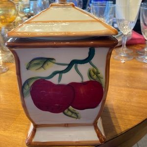 Vintage Tuscany Country Apple hand painted ceramic cookie jar canister like new